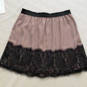 Amisu mini skirt bone color with black lace